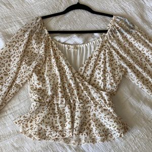White cheetah peplum crop blouse-M